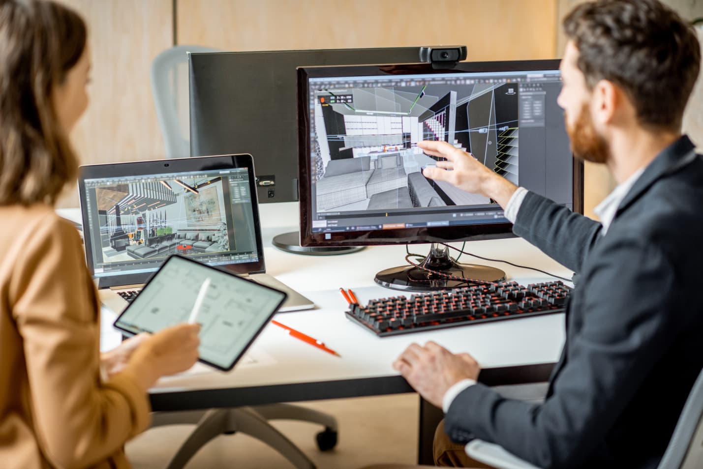 في أي قطاعات يعمل متعلم AutoCAD في السعودية ومشاريع رؤية 2030؟